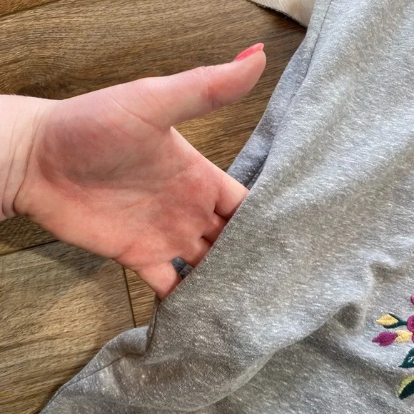 Umgee embroidered floral pocket tee dress - Picture 7 of 10